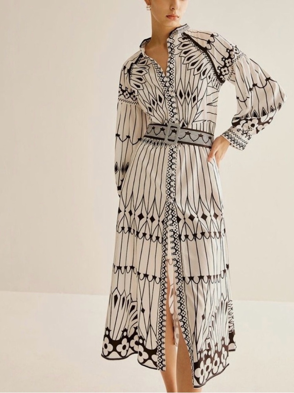 Commense Boeheim Standup Collar Midi Dress with Belt size Large